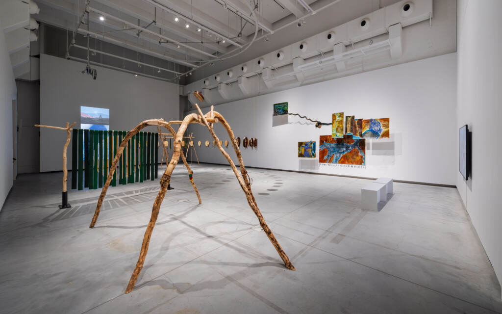 Installation view 'Aerpiemaahtoe'. Photo: Jean-Baptiste Béranger